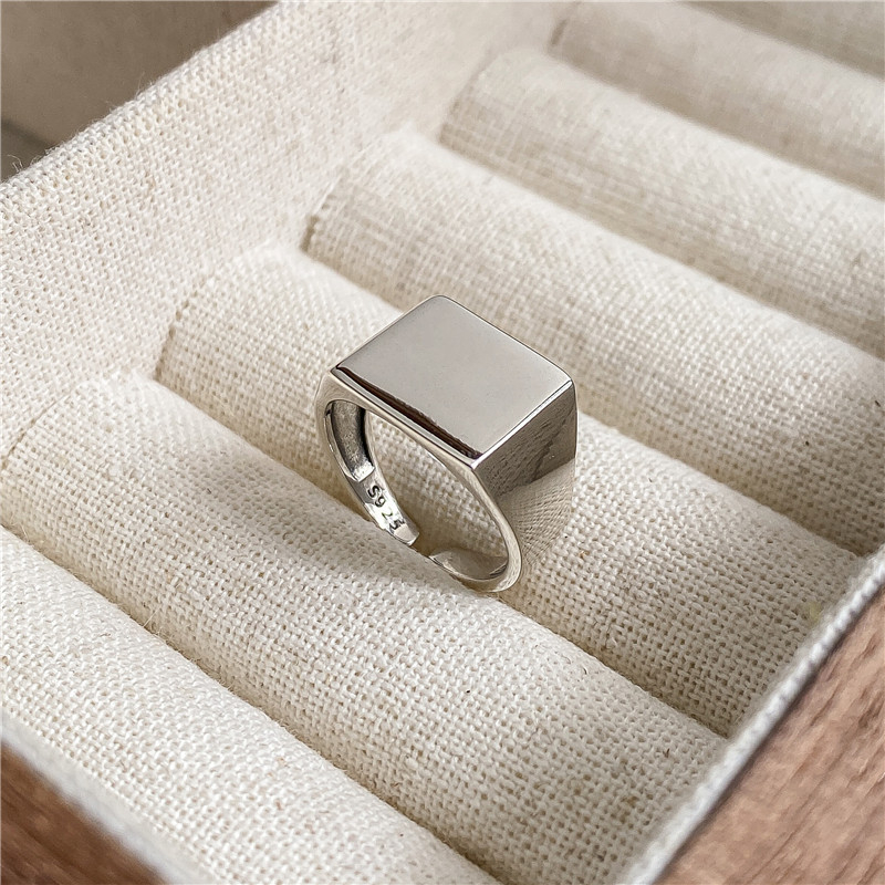 S925 sterling srebrni osnovni geometrijski kvadratni prsten s glatkom sjajnom površinom, unisex minimalistički stil