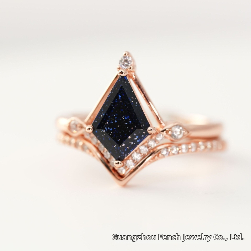 Prsten od srebra 925 s Bluesand kamenom, u obliku šarkanog dijamanta, 7×10 mm, za nošenje u slojevima