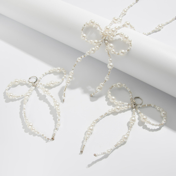 Choker od umjetnih perli s mašnicom – slatka, elegantna lagana luksuzna ogrlica za žene