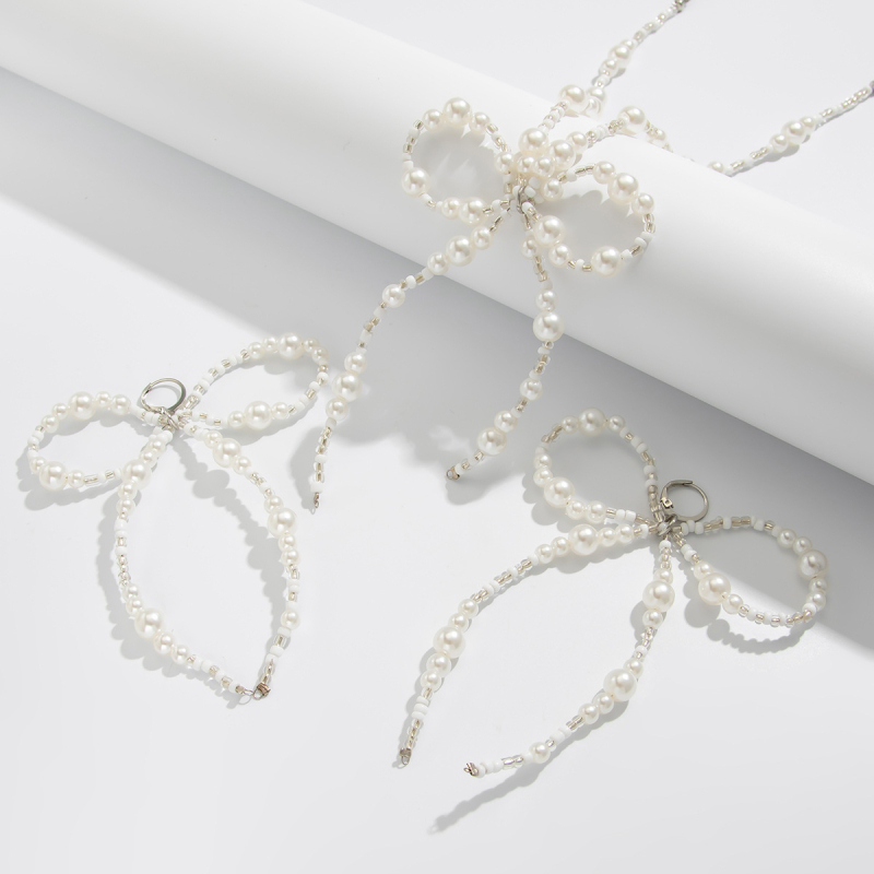 Choker od umjetnih perli s mašnicom – slatka, elegantna lagana luksuzna ogrlica za žene