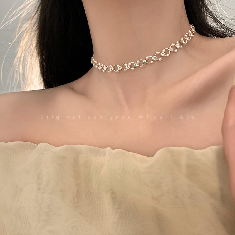 Biserni choker ogrlica s lančićem za ključnu kost, ženski nakit, nišni dizajn, lagani luksuz