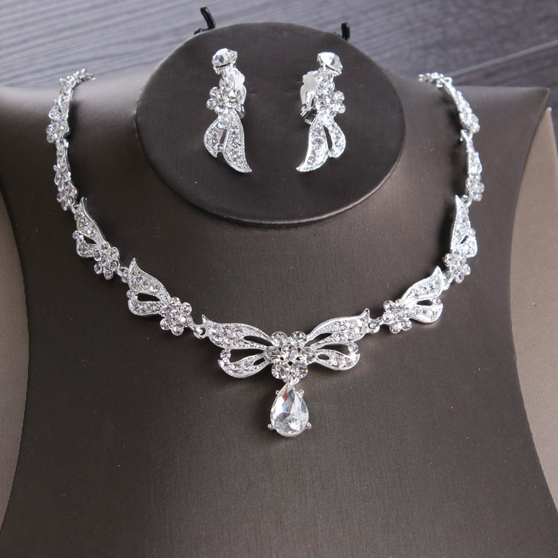 Koreanski stil vjenčani set: ogrlica i naušnice od legure sa rhinestones
