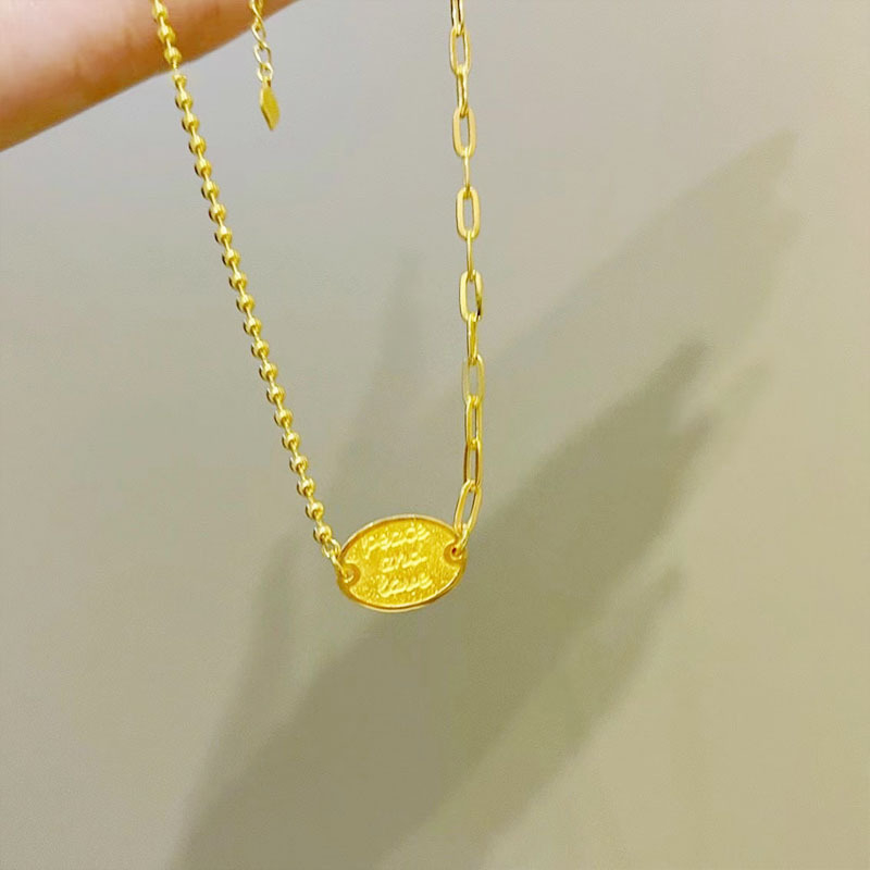 Zlatna ogrlica Peace and Love s prilagodljivim lancem za klavikulu – minimalistički stil inspiriran Instagramom, poklon djevojci