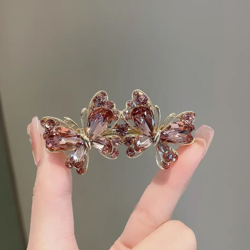 Korejski stil – dvostruki leptir klips s rhinestones, opružni mehanizam; za stražnji dio glave, horizontalni klip, kopča za rep i ravni klip