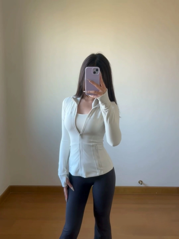 Ženska sportska jakna za jogu i fitness, uski kroj, tanak materijal, dugi rukavi, proljetni kratki stil, japansko-korejski casual