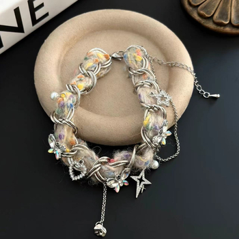 Slatka bijela višeslojna choker ogrlica s leptirima i zvijezdom s petokrakom za žene