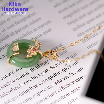 Zeleni lotos privjesak na lančiću, kineski stil, minimalistički dizajn, titan čelik, podesiva duljina 21–50 cm, za žene