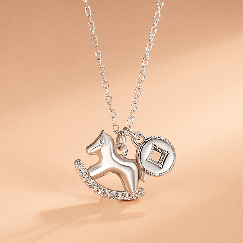 Ogrlica od S925 sterling srebra za žene s motivom Money Comes Quickly, mali konjić privjesak, dizajn zodijaka, lančić za ključnicu