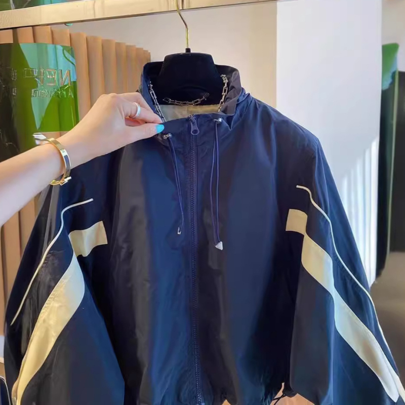 Ženska vjetrovka s stojećim ovratnikom, šnira za pričvršćivanje, široka ležerna silueta, proljetno-jesenski model, baseball stil