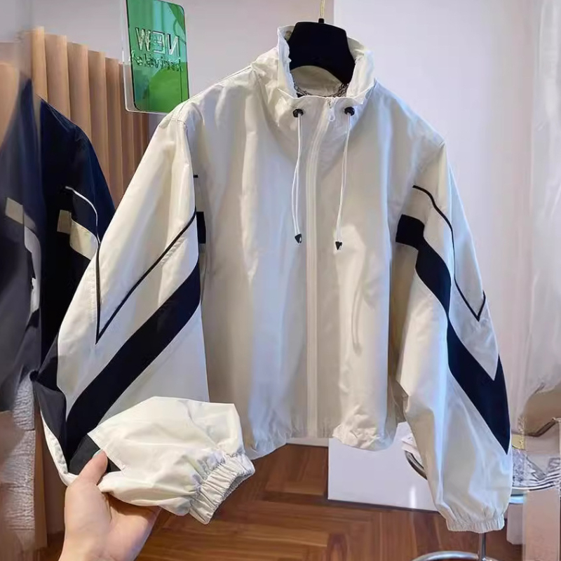 Ženska vjetrovka s stojećim ovratnikom, šnira za pričvršćivanje, široka ležerna silueta, proljetno-jesenski model, baseball stil