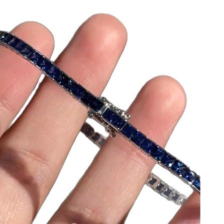 Klein Blue blještava narukvica s imitacijom dijamantnog cirkonija, elegantna i izuzetno tanka, slojevita, geometrijski vintage dizajn