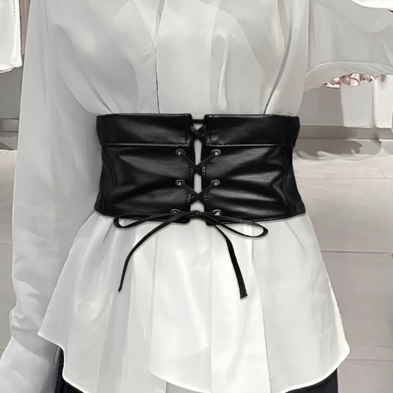 Centură foarte lată din piele artificială, accesoriu versatil pentru cămăși, fuste și pulovere