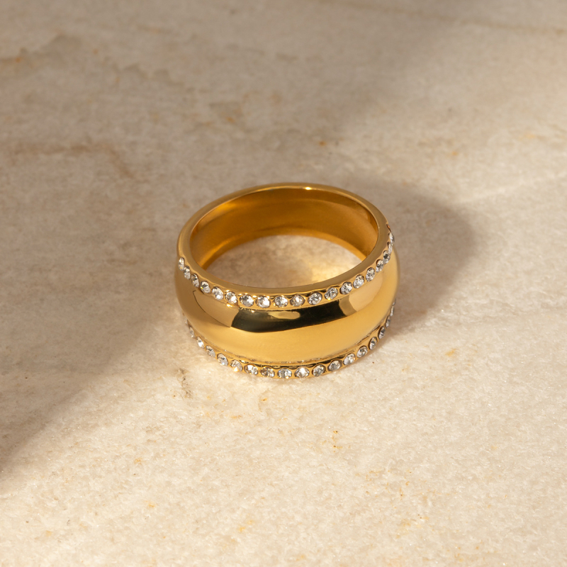 Unisex prsten od nehrđajućeg čelika s 18K zlatnim premazom i kristalima, minimalističkog dizajna