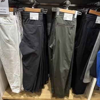 Muške DRY-EX hlače s odvlačenjem vlage, visoka elastičnost, brzo sušeće, sportsko-casual ravnog kroja 455408