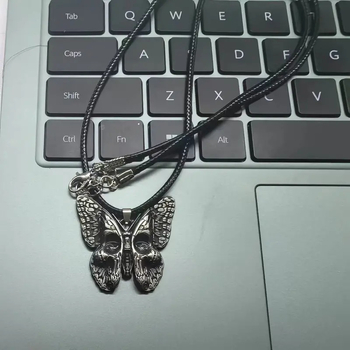 Muški lanac s privjeskom lubanje i leptira, gotički punk stil, legura, modni dodatak za džemper