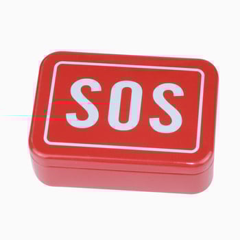 Kit de urgență auto pentru călătorii în aer liber — unelte portabile de supraviețuire și prim ajutor