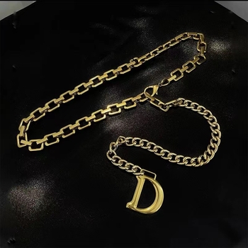 Metalni kaiš za struk – lančani dodatak visokog sjaja, Chanel inspiriran stilom. Duljina 105 cm, podesiva do 115 cm.