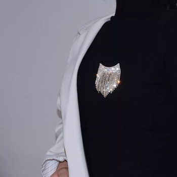 Ženska broš s kristalima i resicama, luksuzan i elegantan ukras za kardigan i kaput