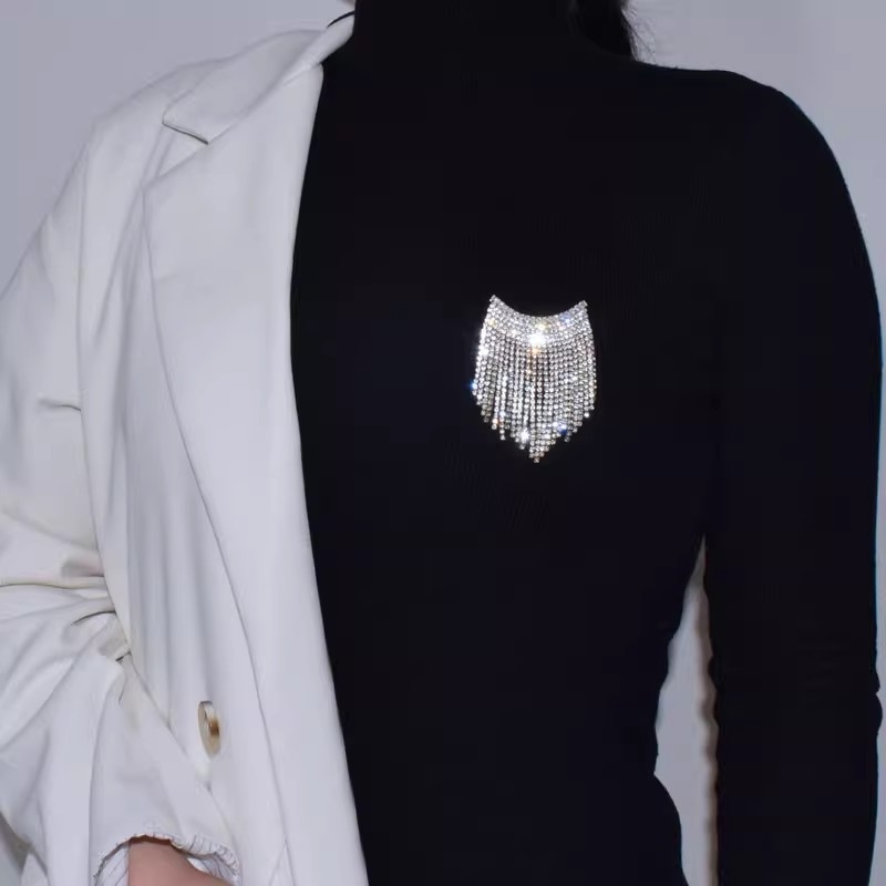 Ženska broš s kristalima i resicama, luksuzan i elegantan ukras za kardigan i kaput