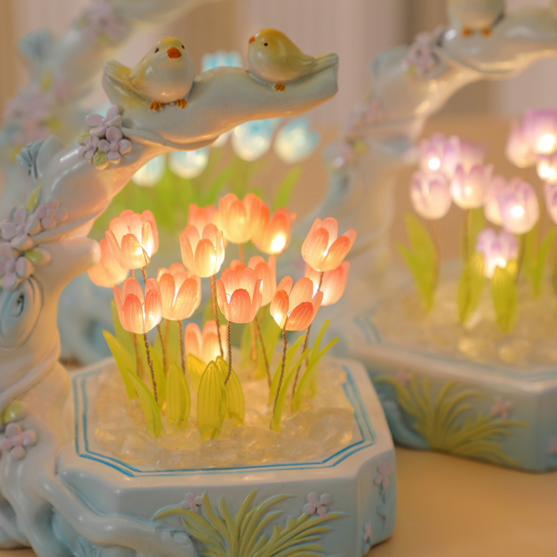 DIY noćna lampica s tulipanima i pticama – kreativni stolni ukras, suvenir dar