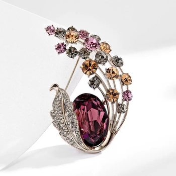 Broșă cu floare de cristal, stil retro european-american, execuție de înaltă calitate pentru paltoane și costume