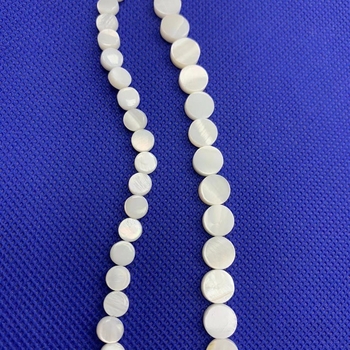 Kružne školjke perle s ravnim otvorima za DIY nakit — naušnice, ukosnice za kosu, cvjetni ukrasi, narukvice, labave perle (poluproizvodi)