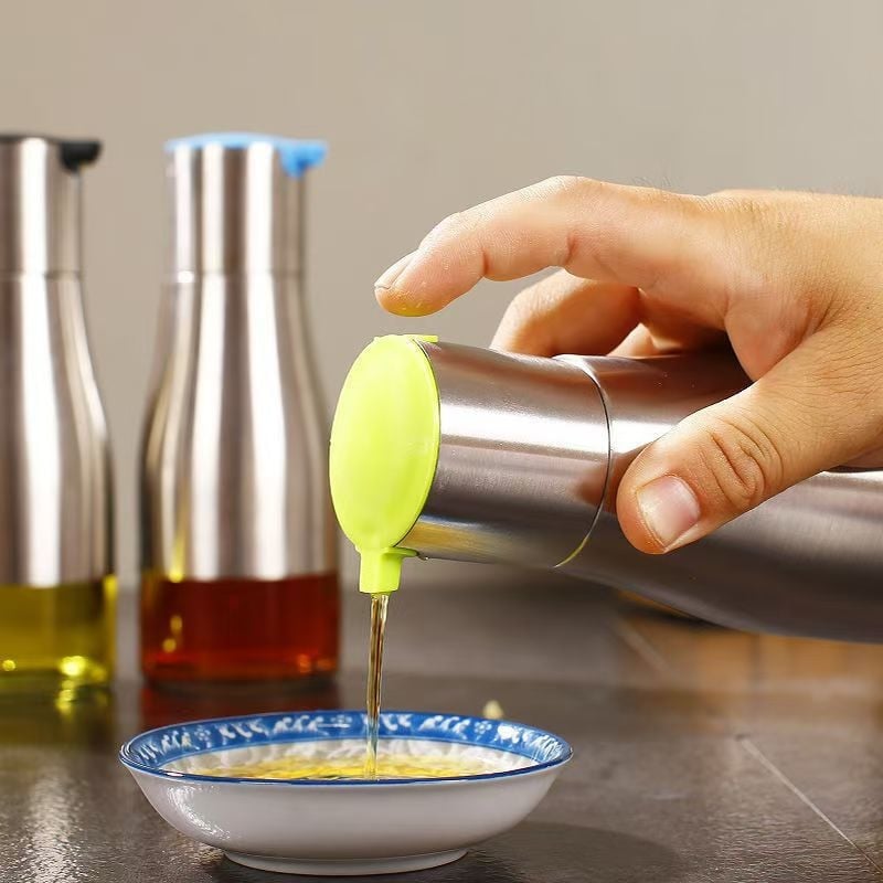 Nehrđajuće čelična boca za ulje, 320 ml, s automatskim izlijevanjem i ugrađenom četkom za ulje