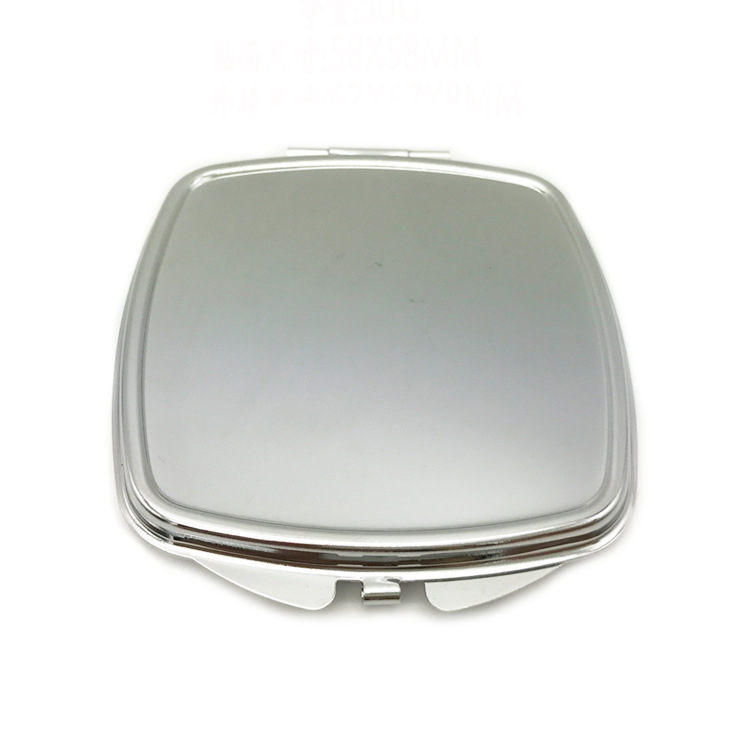 Oglindă de machiaj pliabilă, portabilă, cu ramă metalică rotunjită, în formă pătrată, compactă 67×67×8 mm