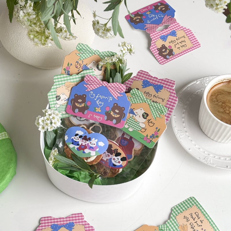 Set 30 ukrasnih topper-a za pakiranje pekarskih proizvoda — snježne pahulje i slatki crtani likovi