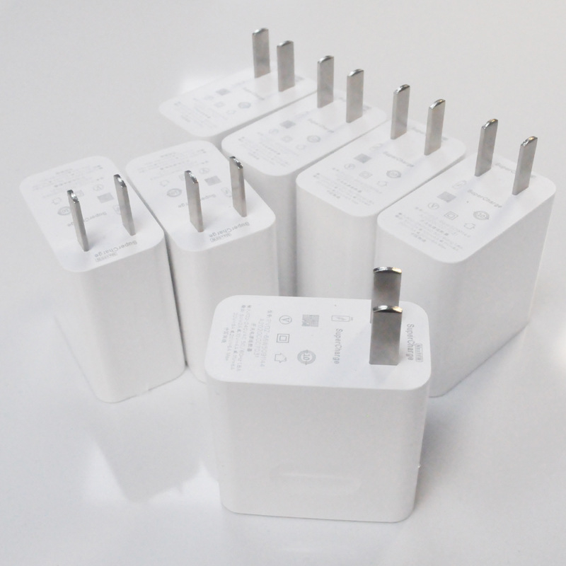 Încărcător rapid de 66W pentru smartphone-uri Apple, Android, Huawei și Vivo S16 – compatibil USB-C