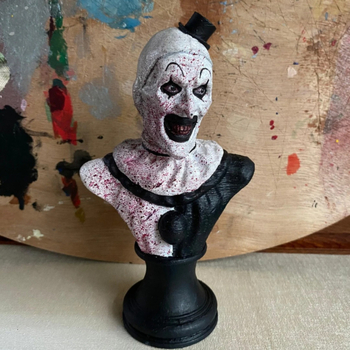 Klaun od smole za Halloween – jeziva dekorativna figura
