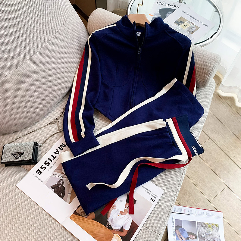 Ženski sportski komplet za jesen/zimu, europski stil, s fleeceom podstavljeno, kratka dukserica s kapuljom i hlače, ležerni dvodijelni set