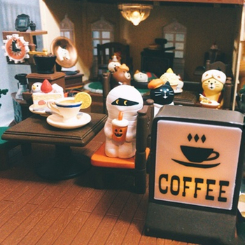 Japanski stil Zakka – Mid-Autumn scena s mačkom od smole i kamenom lampom, slatka minijaturna dekoracija