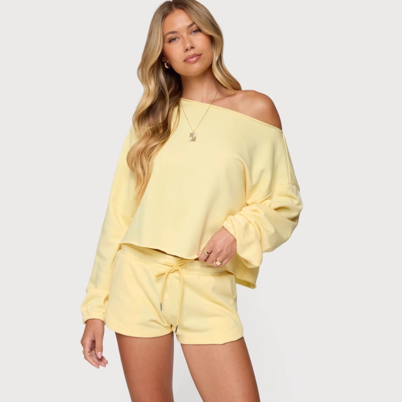 Ženski jednofarbni casual set: hoodie s dugim rukavima i isrezom te šorcevi s elastičnim pojasom i vezicom, udoban i svestran