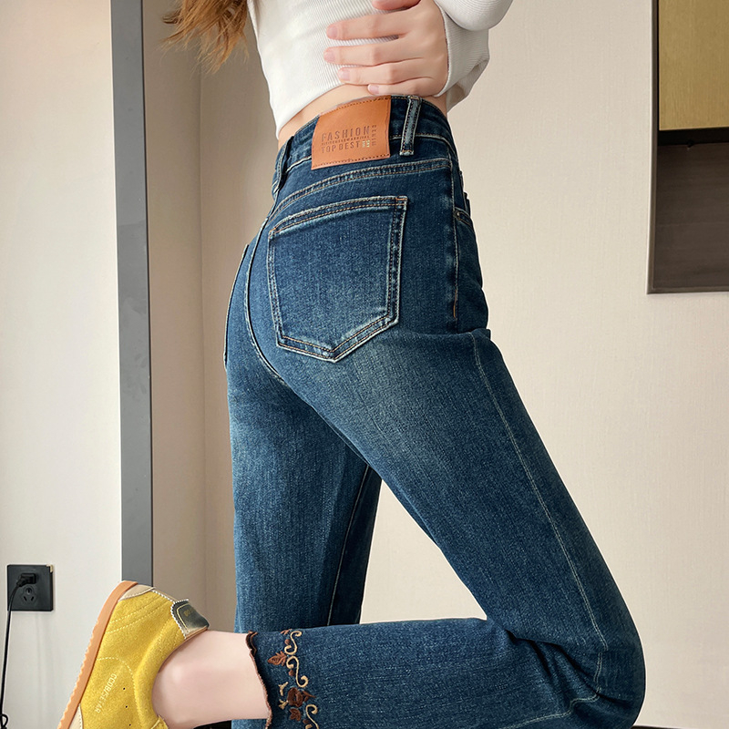 Ženske šivane traperice s izvezenim uzorkom, visokim strukom, patchwork stilom, dužina 9/10, denim