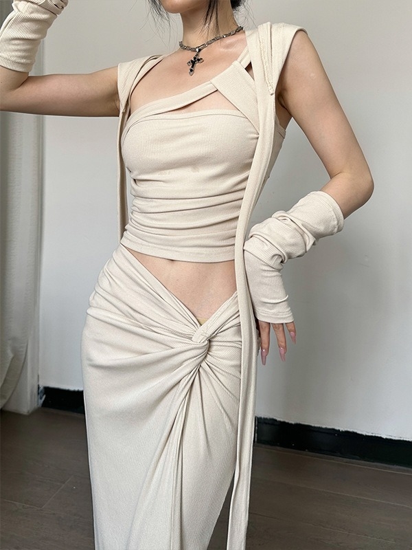 Двоен комплект: топ с качулка, открит гръб и лента за връзване, без ръкави, съчетан с пола миди с цепка – пролет 2024, памук-еластан.