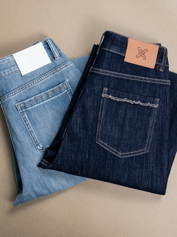 Plainness ženske traperice s četiri smjera elastičnosti, otporne na izbljeđivanje, plavi denim, izvezeni džepovi, kraći ravni kroj