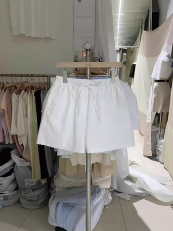 Ženske kratke hlače s visokim strukom, prugaste, širokih krojeva, s čipkastim rubom i vezicom, korejski stil Dongdaemun, ljeto vintage