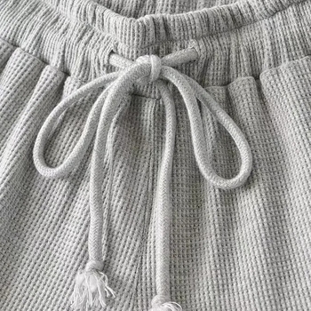 Ženski casual šorts s čipkastim rubom i waffle uzorom, ljetni, elastičan pojas s vezicom, volani rub, sportski stil