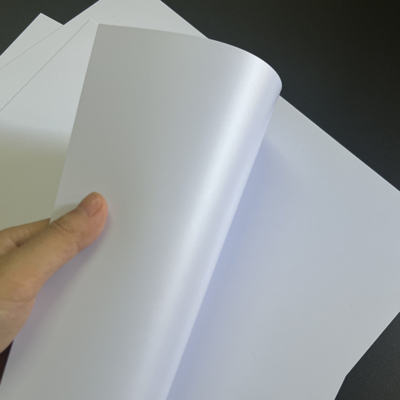 PVC list mat bijela i mat crna, vatrootporan izolacijski plastični film, čvrsta ploča za tisak i izrezivanje