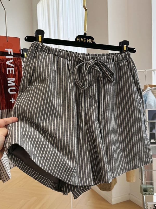Ženski plus veličine ljetne šortse s elastičnim pojasom i šnuralom, prugaste, širokog kroja, A-linija, lagan materijal