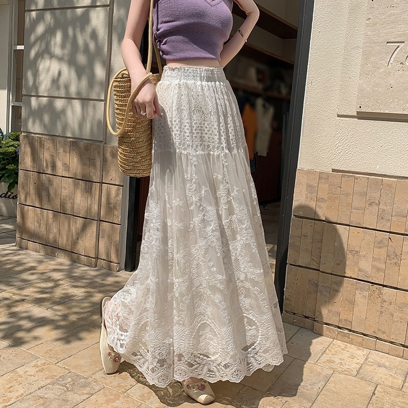 Duga suknja od čipkane mreže, visokim strukom, A-linije, ljetna, lagana i elegantna