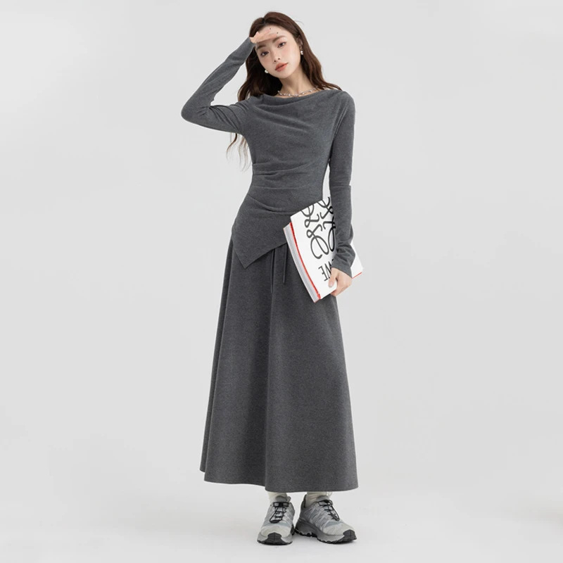 Двучастен комплект за жени: дълъг ръкав, висока талия, неравномерно горнище и пола, есен 2024