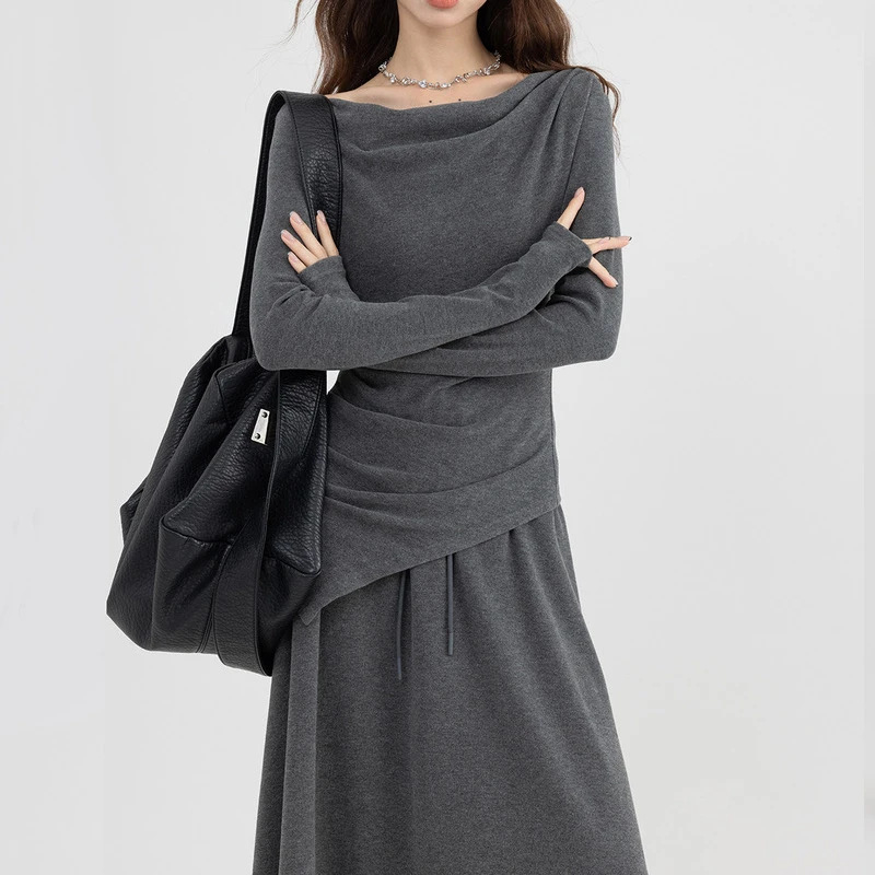 Двучастен комплект за жени: дълъг ръкав, висока талия, неравномерно горнище и пола, есен 2024