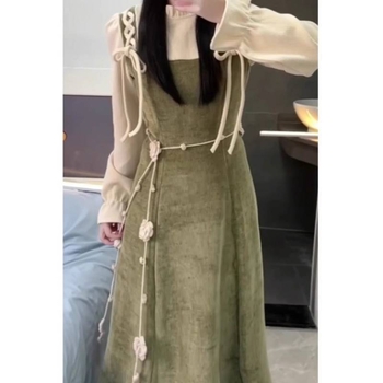 Дамски двучастен комплект за есен/зима 2025 г., корейски стил, топ с дълъг ръкав и презрамкова рокля, оформя талията