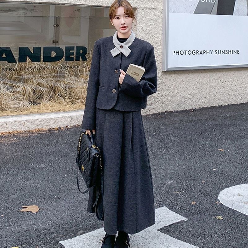 Дамски двукомпонентен костюм с пола от вълнен твид — късо сако и пола