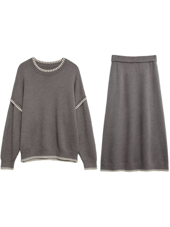 Зимен комплект: пуловер с кръгло деколте и пола от плетиво в небрежен стил, контрастни цветове