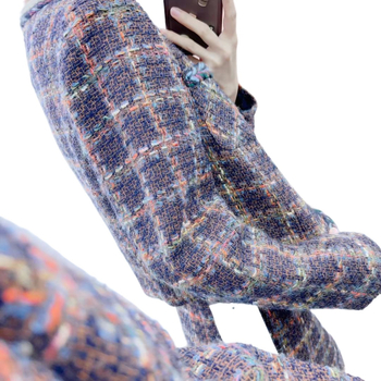 Двукомпонентен костюм: сако и пола, стил светска дама, вдъхновен от Chanel, есен-зима 2025