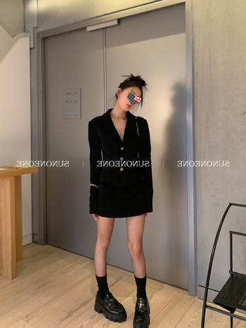 Crni ženski kostim set inspiriran Chanelom, sako i suknja za jesen-zimu, elegantan i profinjen stil