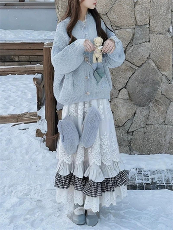 Slatki retro šumski stil, visoki pojas, vizualno sužavajuća silueta, midi suknja s patchwork detaljima, A-linija, zimski model